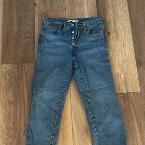 Levi’s wedgie straight jeans